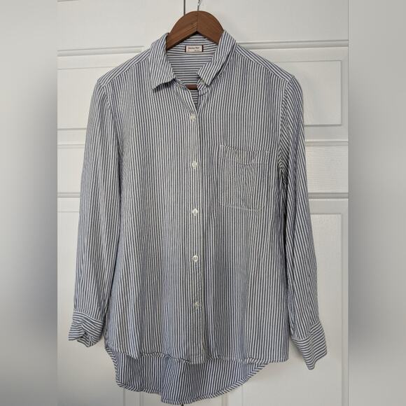 Aritzia Sunday Best Blue and White Montana Shirt Size Small - Picture 1 of 7